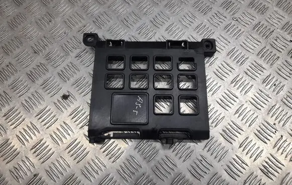 Audi A8 S8 D4 4H Other engine bay part 4H0906330E 4H0906330