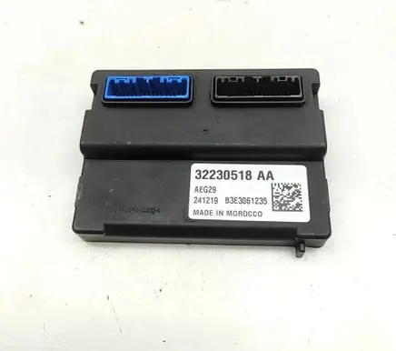 Volvo XC90 Central body control module 32230518