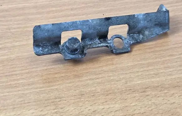 Volvo XC60 Battery bracket 