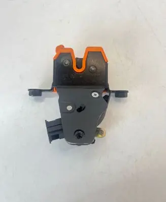 Skoda Octavia Mk1 (1U) Tailgate/trunk/boot lock/catch/latch 1U6827501G