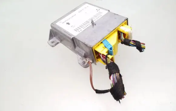 Mercedes-Benz C W204 Airbag control unit/module A2049012604 5WK44740