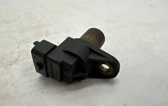 Mercedes-Benz E W211 Camshaft position sensor A0031539728