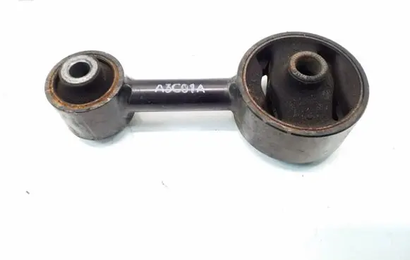 KIA Sportage Engine mount bracket A3C01A