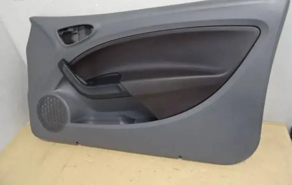 Seat Ibiza IV (6J,6P) Front door card panel trim