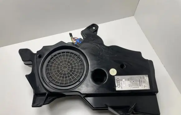 Audi A3 S3 8P Subwoofer speaker 8P3035382