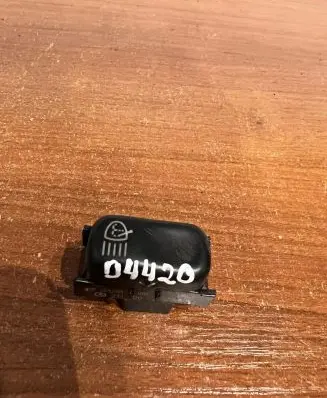 Mercedes-Benz E W210 Other switches/knobs/shifts 2108202210 D4420