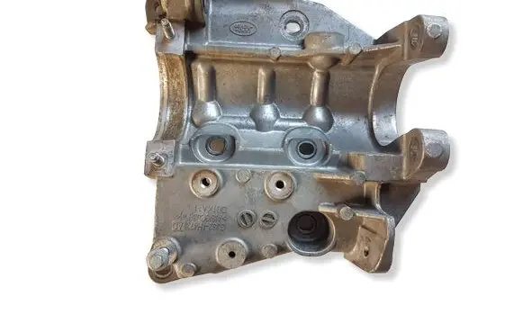 Land Rover Evoque I Engine mounting bracket GJ324H473AC