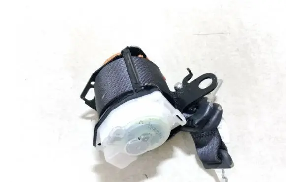 Subaru Impreza III Middle seatbelt (rear) 7058707xq