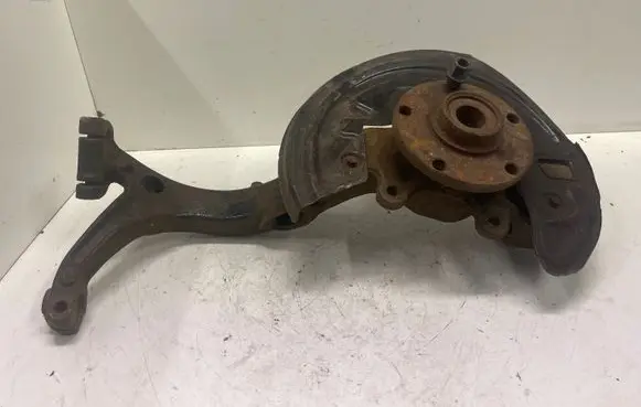 Volkswagen PASSAT B5.5 Front lower control arm/wishbone 8D0405458