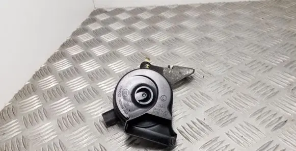 Volkswagen PASSAT B7 Horn signal 7N0951221A 3AA951206H 3AA951182A