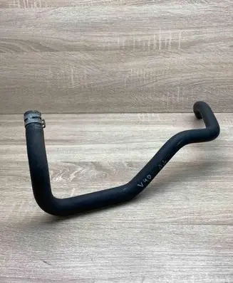 Coolant pipe/hose