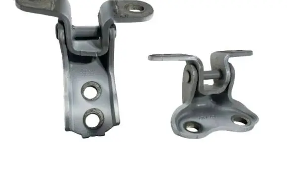 Toyota Yaris XP210 Front door hinge set 
