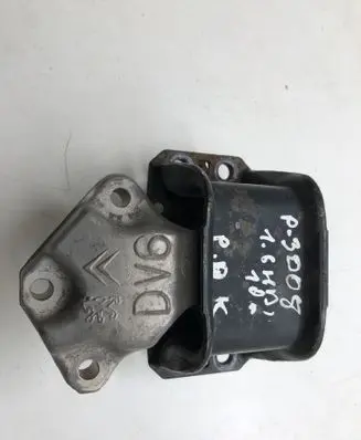 Peugeot 3008 I Engine mount bracket 1396820267807 9636583980