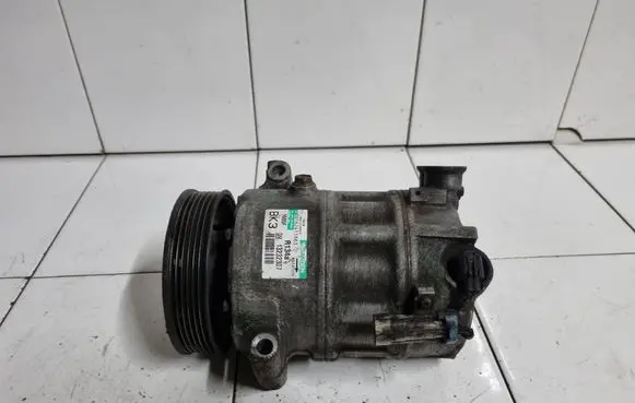 Opel Insignia A Air conditioning (A/C) compressor (pump) 13232307 R134A