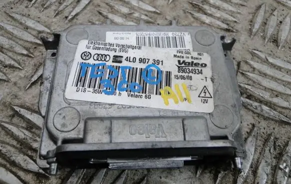 Volkswagen PASSAT B6 Headlight ballast module Xenon 4L0907391