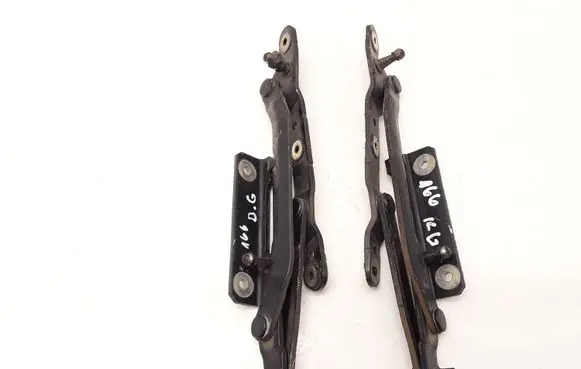 Alfa Romeo 166 Tailgate/trunk/boot hinge 472B