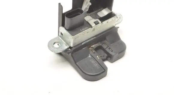 Seat Leon (5F) Tailgate lock latch 5F4827505C