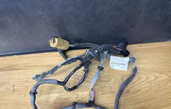 Volvo V70 Rear door wiring loom 9452524