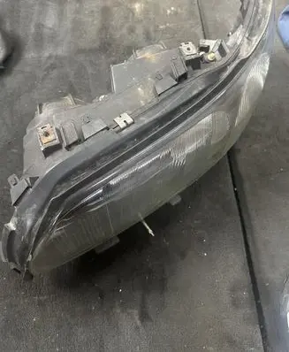 Volvo V70 Headlight/headlamp