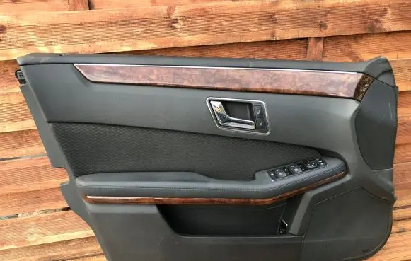 Mercedes-Benz E W212 Front door card panel trim