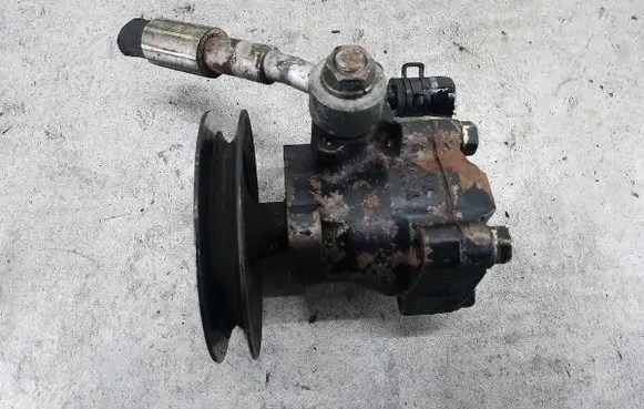 Hyundai Galloper Power steering pump