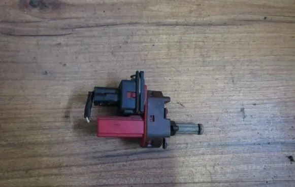 Ford Mondeo MK I Brake pedal sensor switch 95bb7c534ac