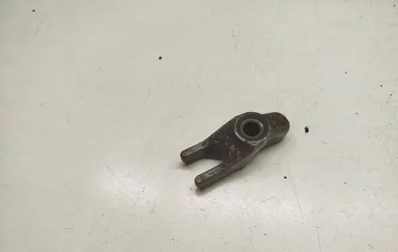KIA Sorento Fuel Injector clamp holder 
