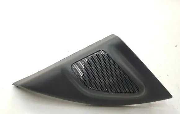 Front door high frequency speaker