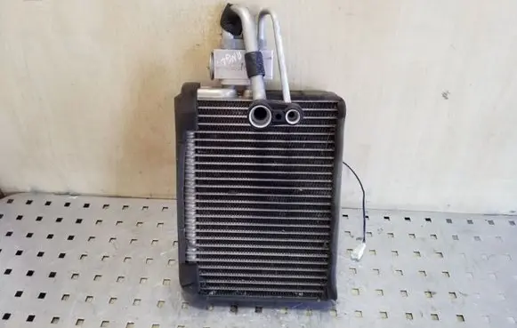 Air conditioning (A/C) radiator (interior)