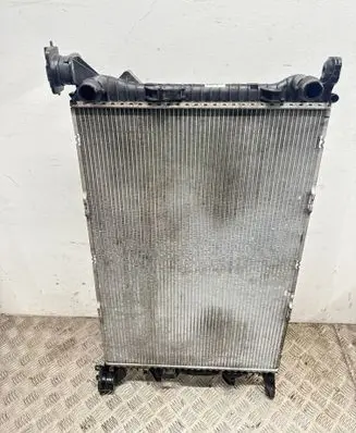 Audi A6 C7 Coolant radiator 8K0121251L 777162 VP7TBH8005AE