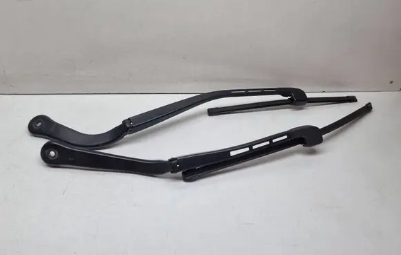 BMW 3 E92 E93 Front wiper blade arm