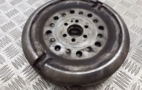 Audi A3 S3 8L Dual mass flywheel 