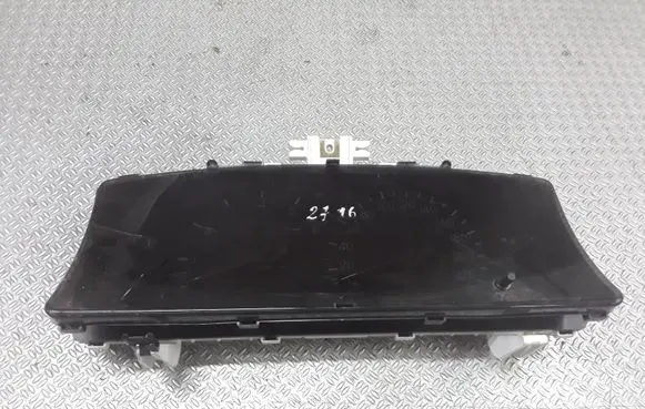 Toyota Corolla Verso E121 Speedometer (instrument cluster) 8380013150