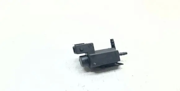 Vacuum valve