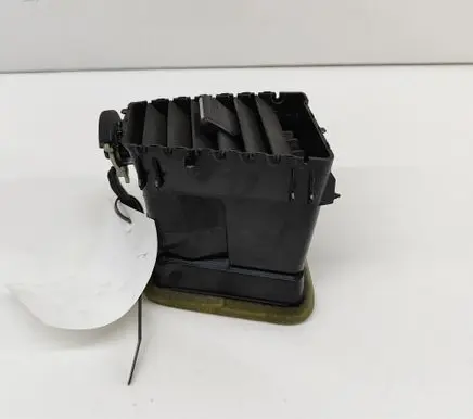 Seat Leon (5F) Dashboard air vent grill cover trim 5F2819110