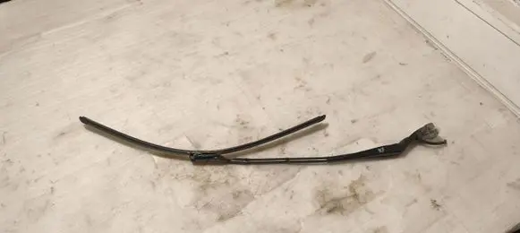 Opel Grandland X Front wiper blade arm 9810664880