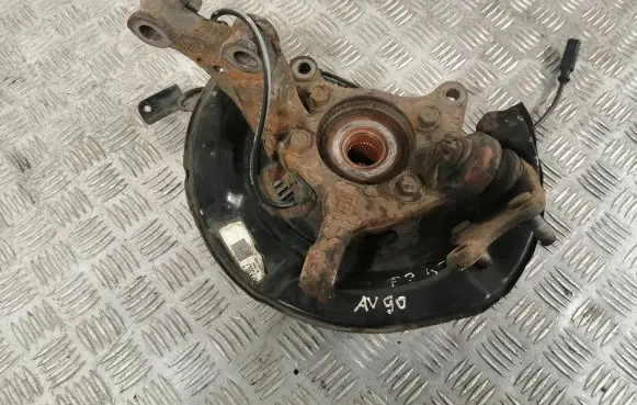 Toyota Avensis T270 Front wheel hub 4355002020 4778205060