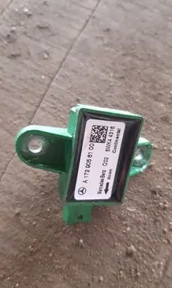 Mercedes-Benz E W212 Airbag deployment crash/impact sensor A1729056100