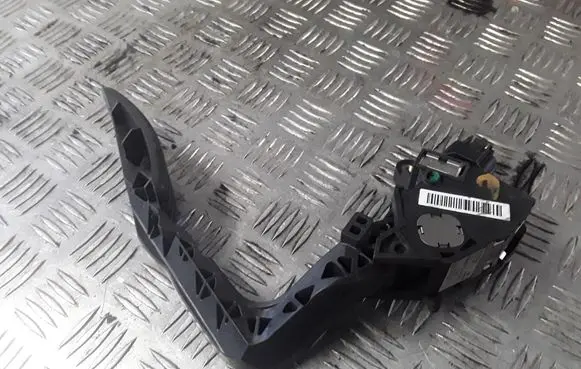 Renault Megane III Accelerator pedal position sensor 180100011