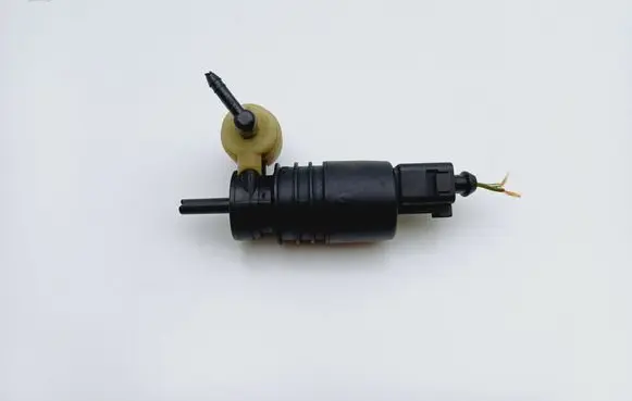 Skoda Fabia Mk1 (6Y) Windscreen/windshield washer pump
