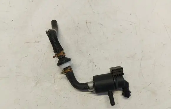 KIA Pro Cee'd III Turbo solenoid valve 29010-08200