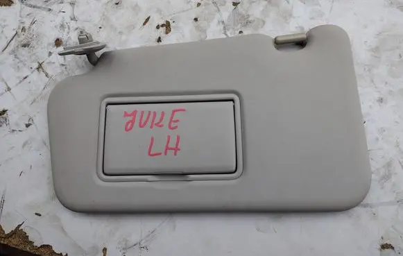 Nissan Juke I F15 Sun visor 