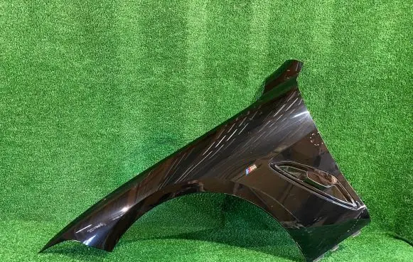 BMW 8 G15 Fender