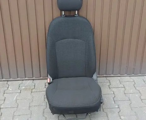 Mitsubishi Space Star Front passenger seat 