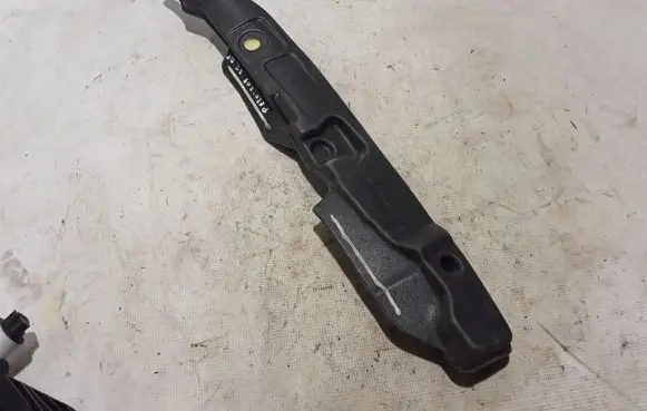 Peugeot 208 Other body part 9823233780