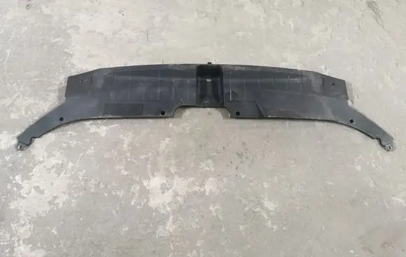 Top upper radiator support slam panel