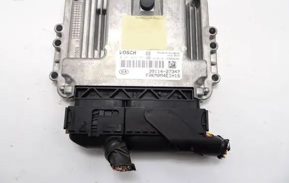 KIA Sportage Engine control unit/module 3911427347 1039S28497 0281015371