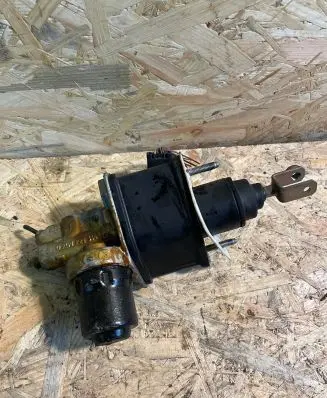 Mercedes-Benz E W211 Master brake cylinder 0204221314