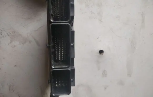 Renault Talisman Engine control unit/module 237106319R