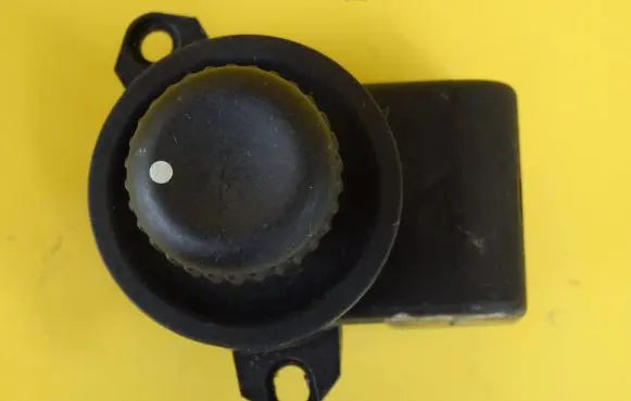 Renault Safrane Wing mirror switch 7700412135